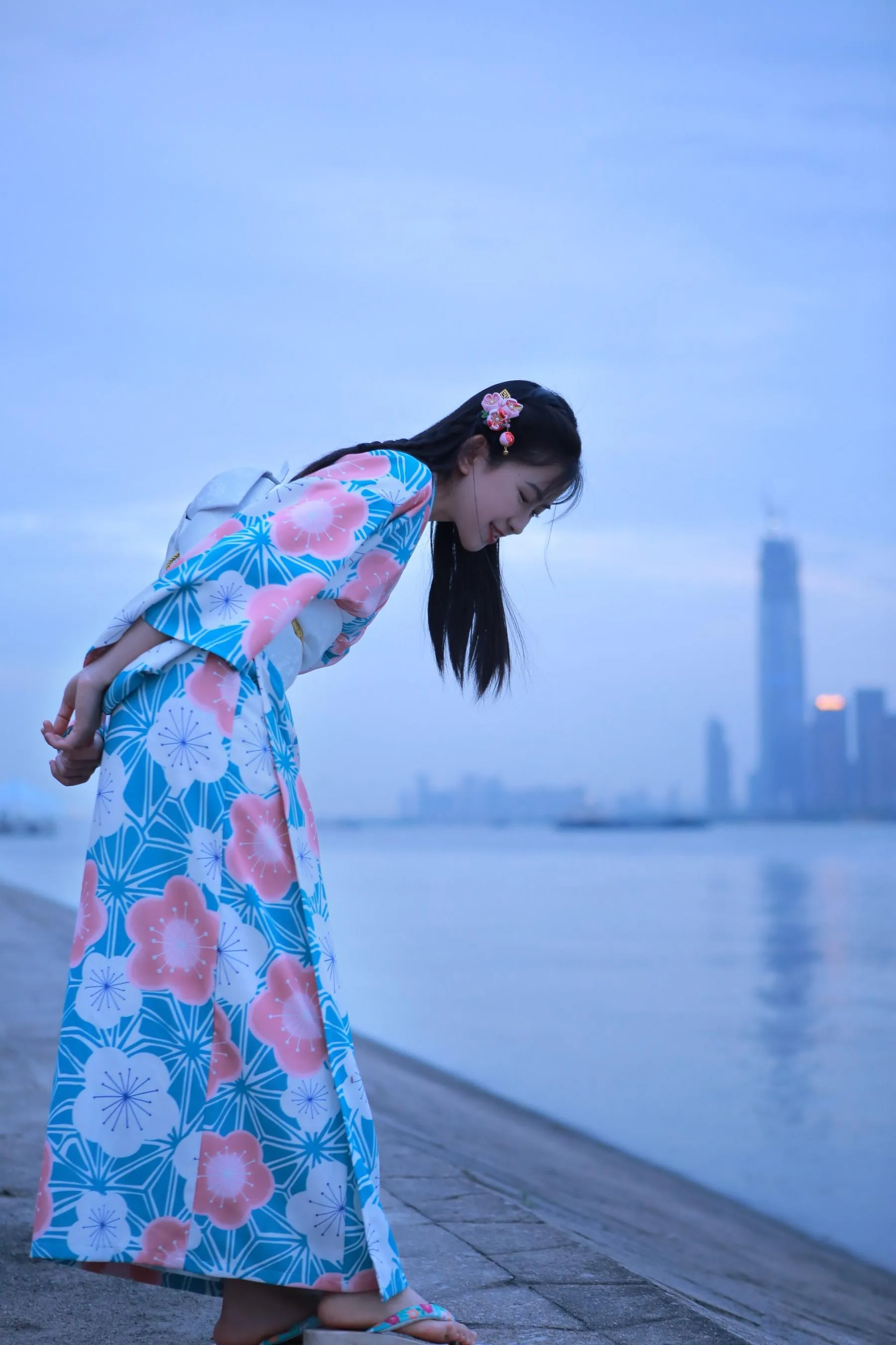 [艺图语] 2022.06.06 花火 小草草呀 [22P]插图4